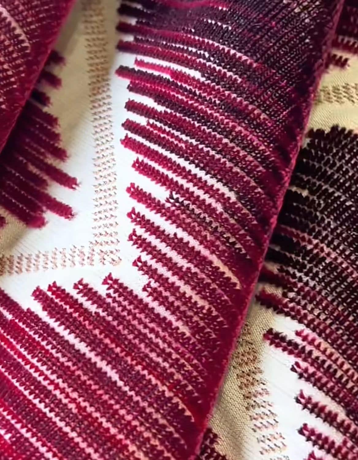 JBL คุณภาพสูง Jacqurard ผ้ากำมะหยี่แฟชั่นคอลเลกชันใหม่ Interlaced Lines รูปแบบ Morden สไตล์ Jacquard กำมะหยี่สำหรับโซฟา
